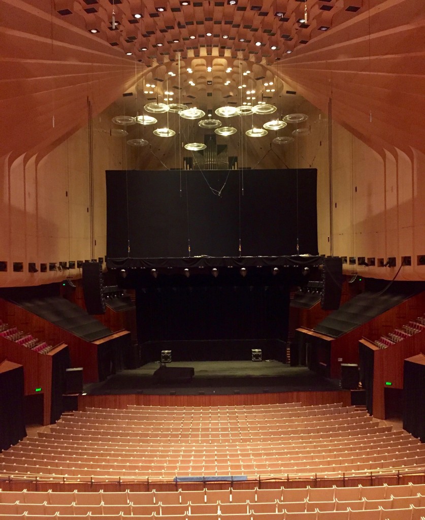 australie-sydney-inside-opera-house-1